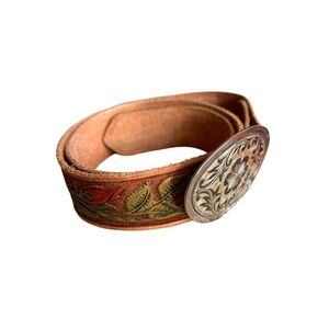 Vintage hand tooled roses belt with silver etched belt buckle size 27.5 waist